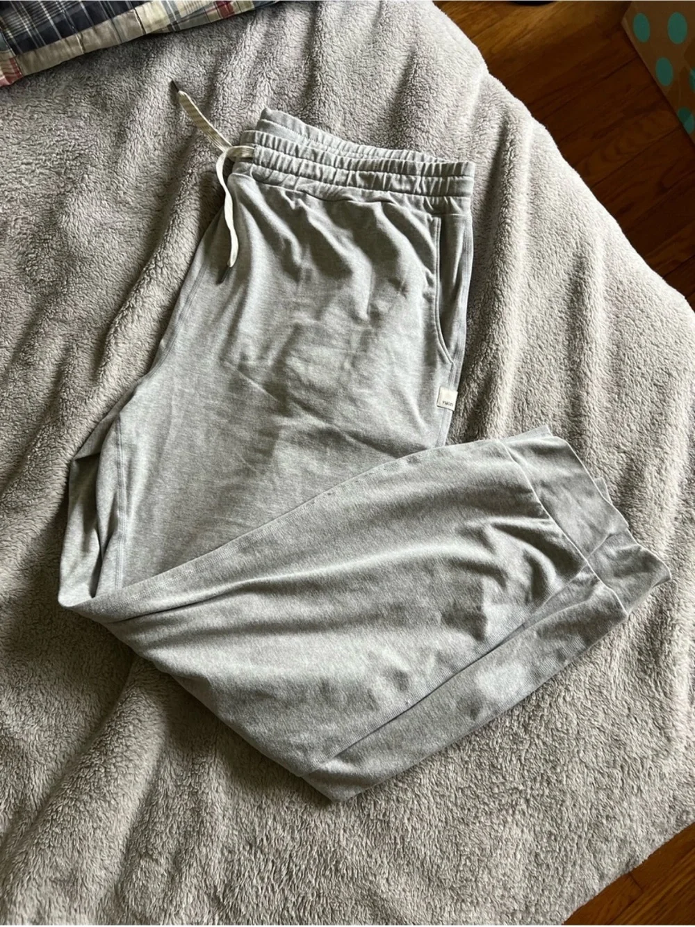 Vuori preowned women’s